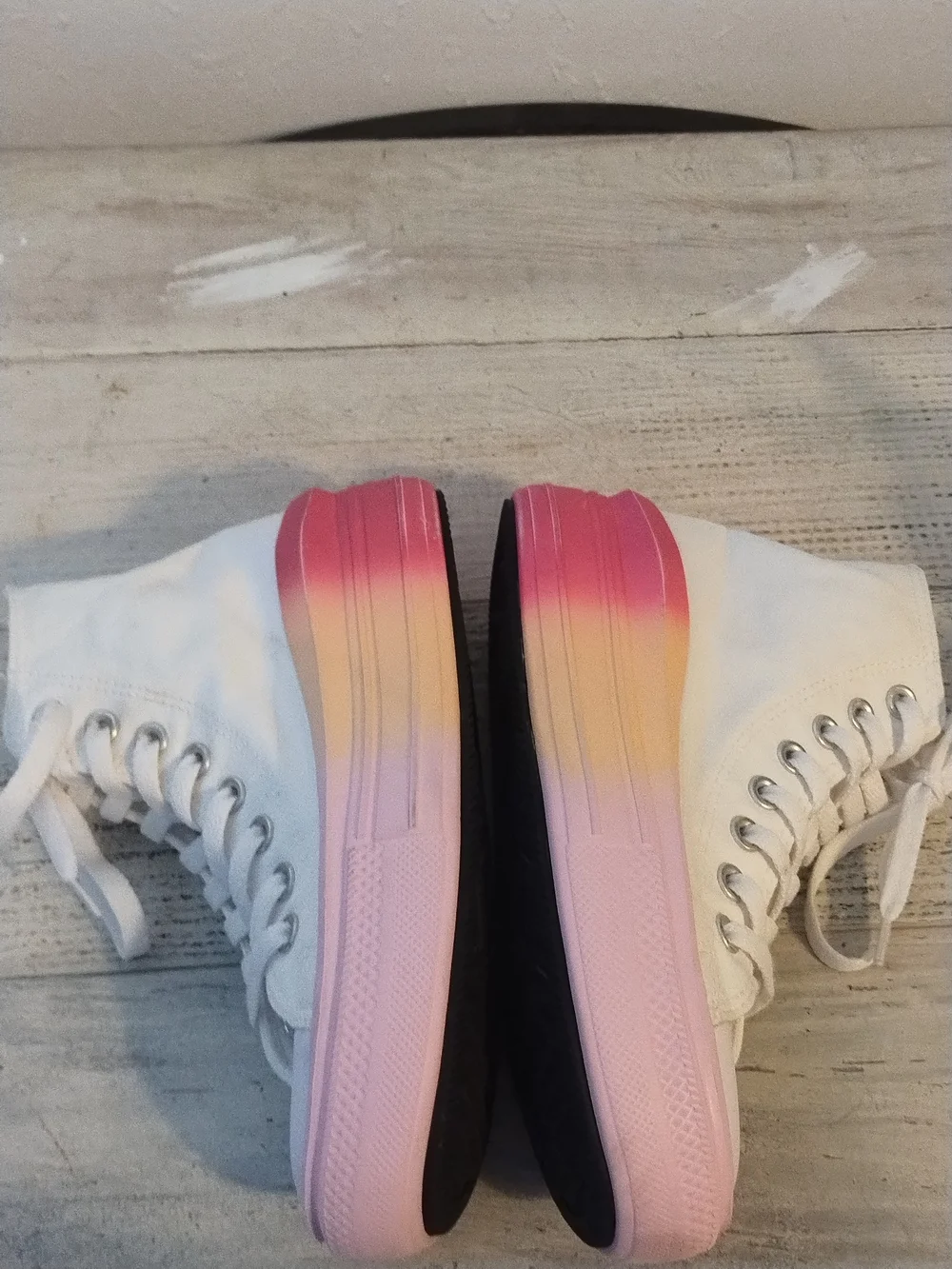 Girl's Fashion Sneakers Converse Chuck Taylor All Star size 4.5 good Platform